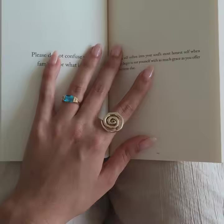 Luxe Spiral Gold Ring