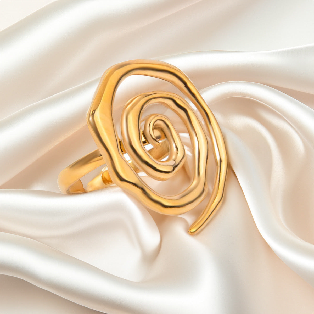 Luxe Spiral Gold Ring