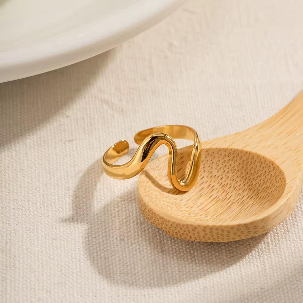 Golden Wave Ring