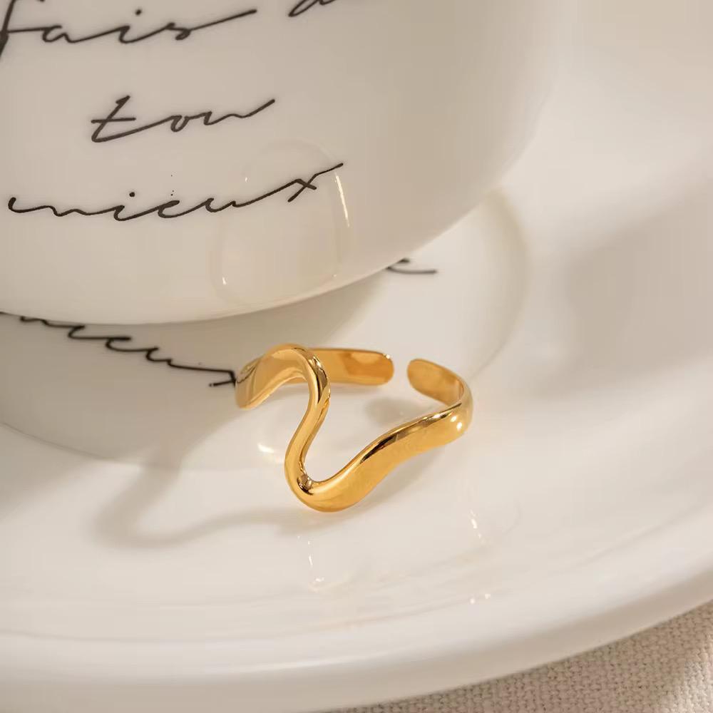 Golden Wave Ring