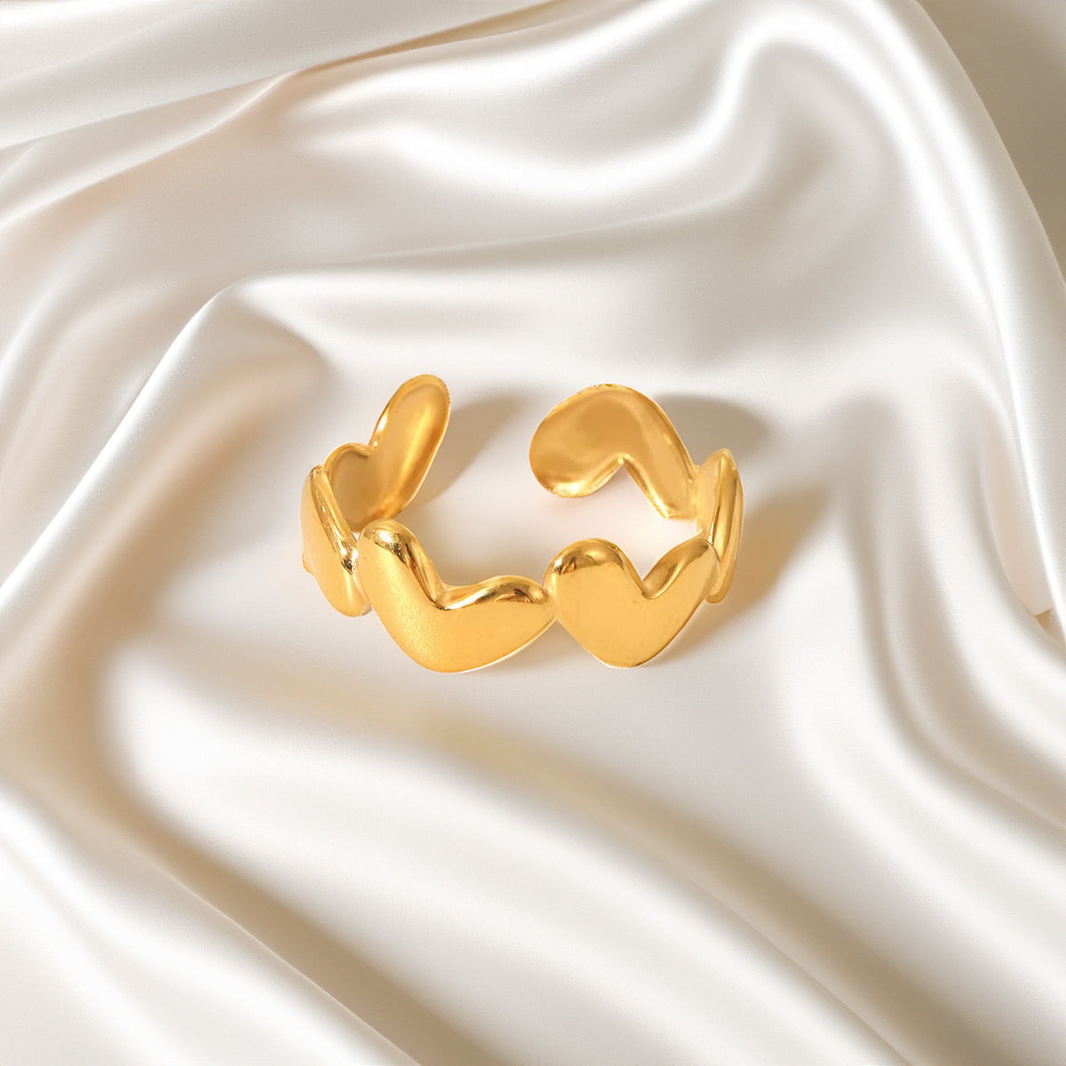 Golden Heartbeat Ring