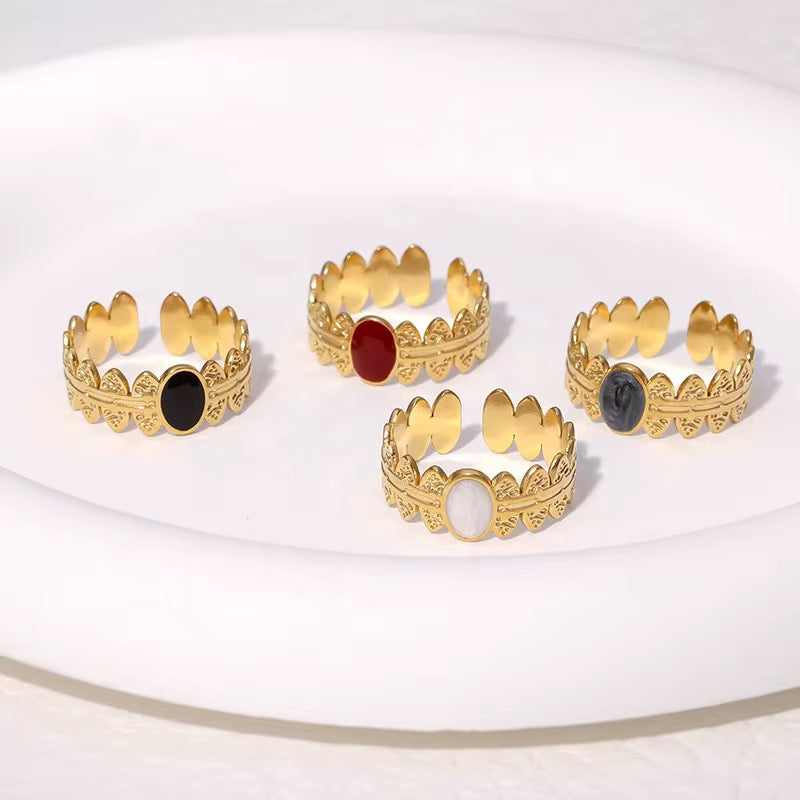 Midnight Crest Gold Ring
