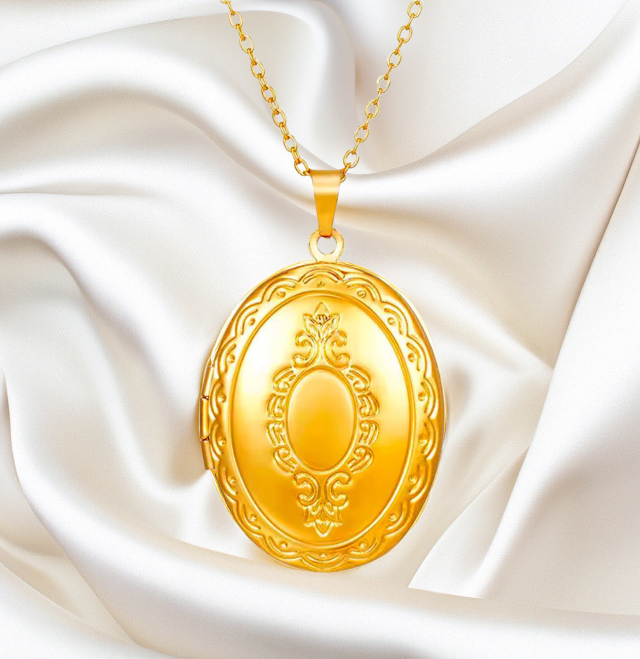 Vintage Oval Locket Necklace