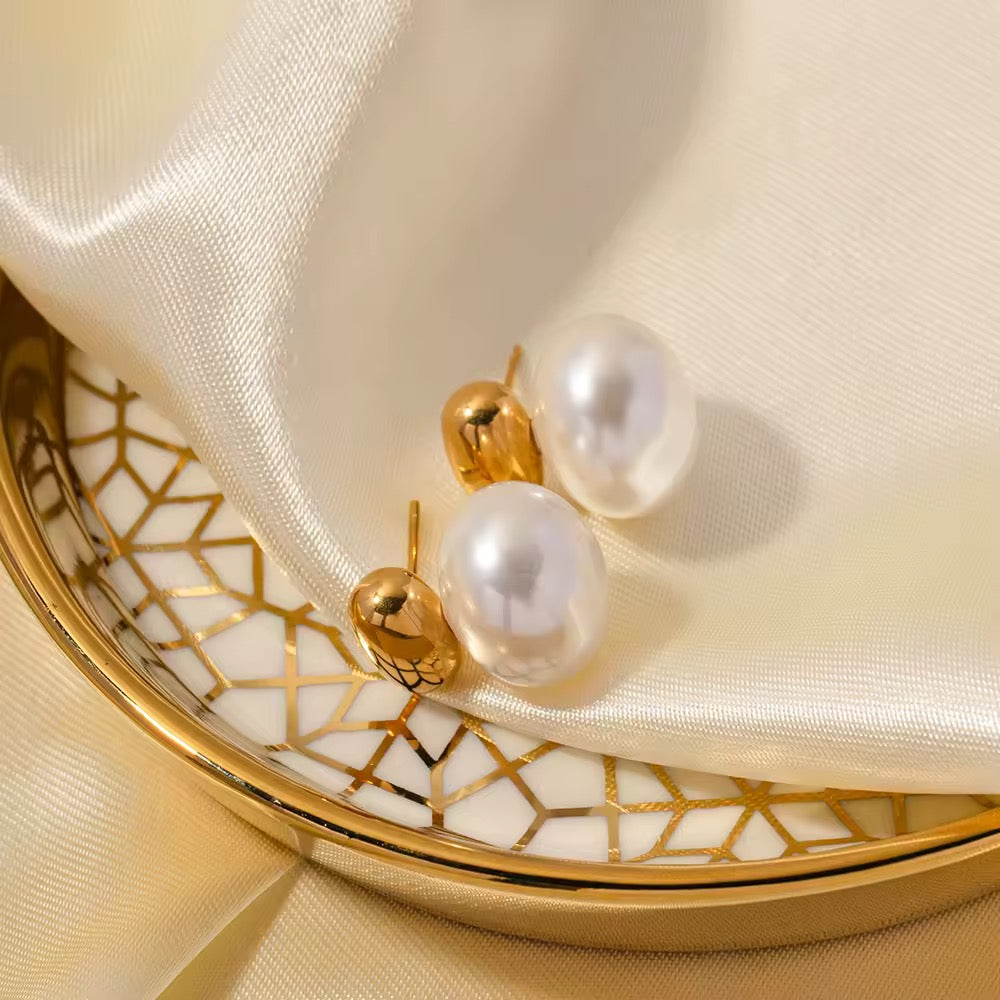 Gold Drop Pearl Earrings