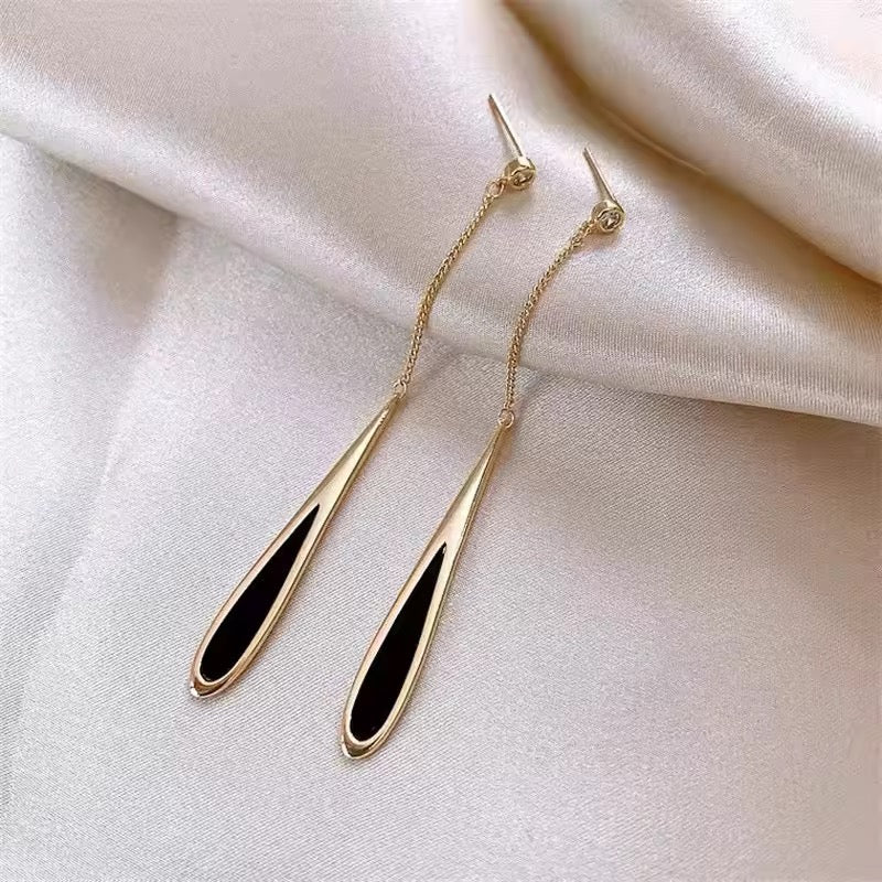 Sleek Black Teardrop Dangle Earrings