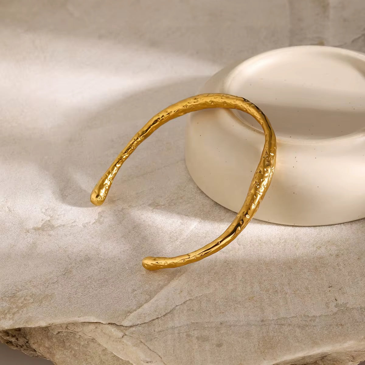 Hammered Cuff – Gold / Silver