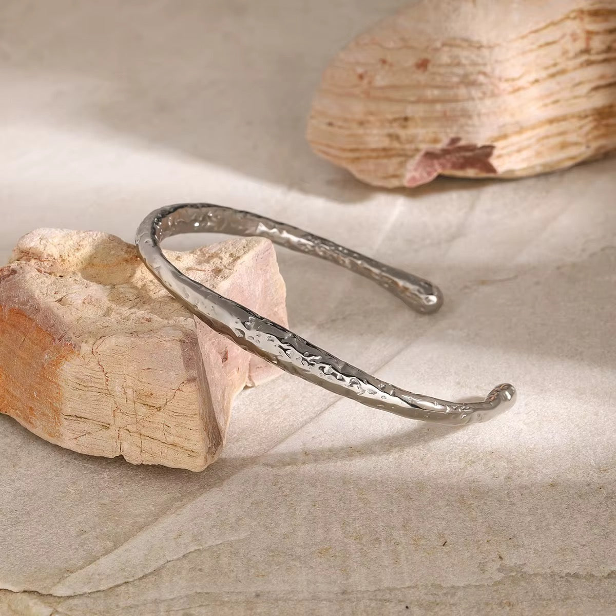 Hammered Cuff – Gold / Silver