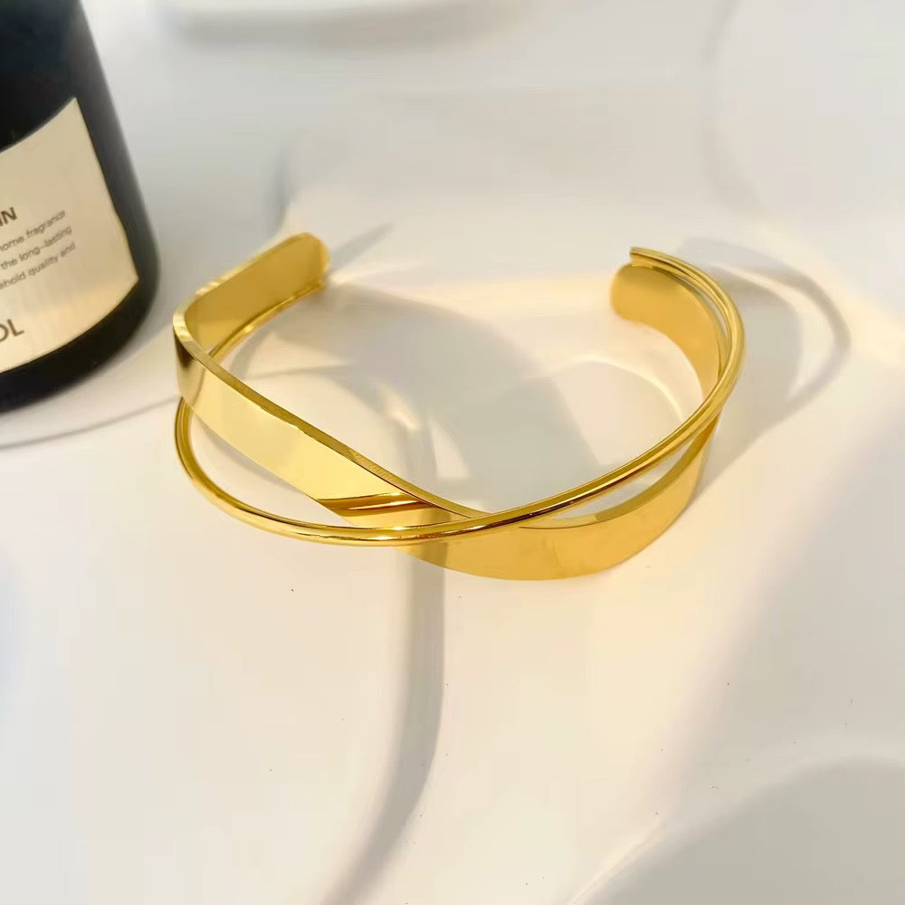 Twist Gold Cuff Bracelet