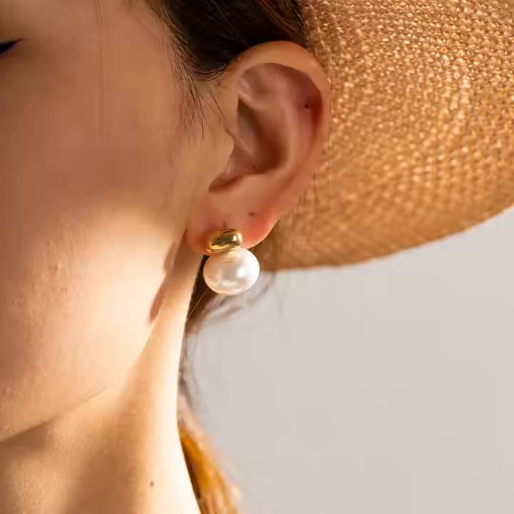 Gold Drop Pearl Earrings