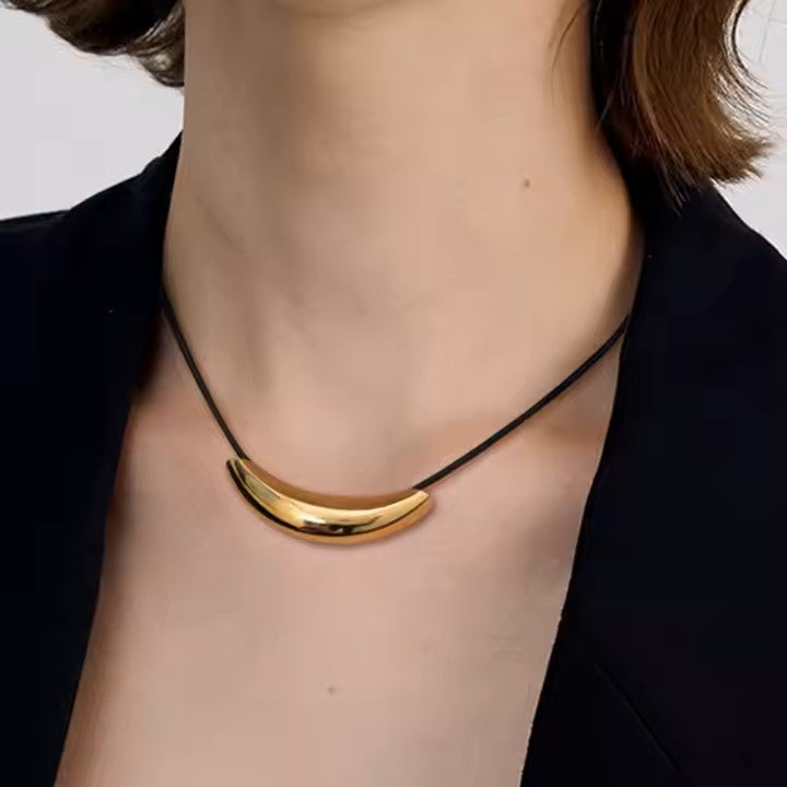 Minimalist Arc Necklace