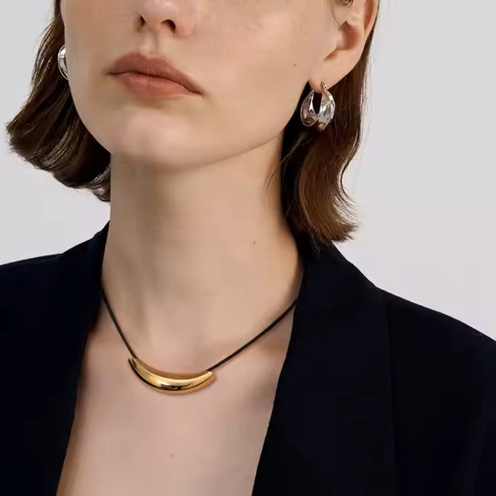 Minimalist Arc Necklace