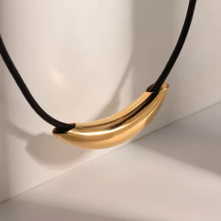 Minimalist Arc Necklace