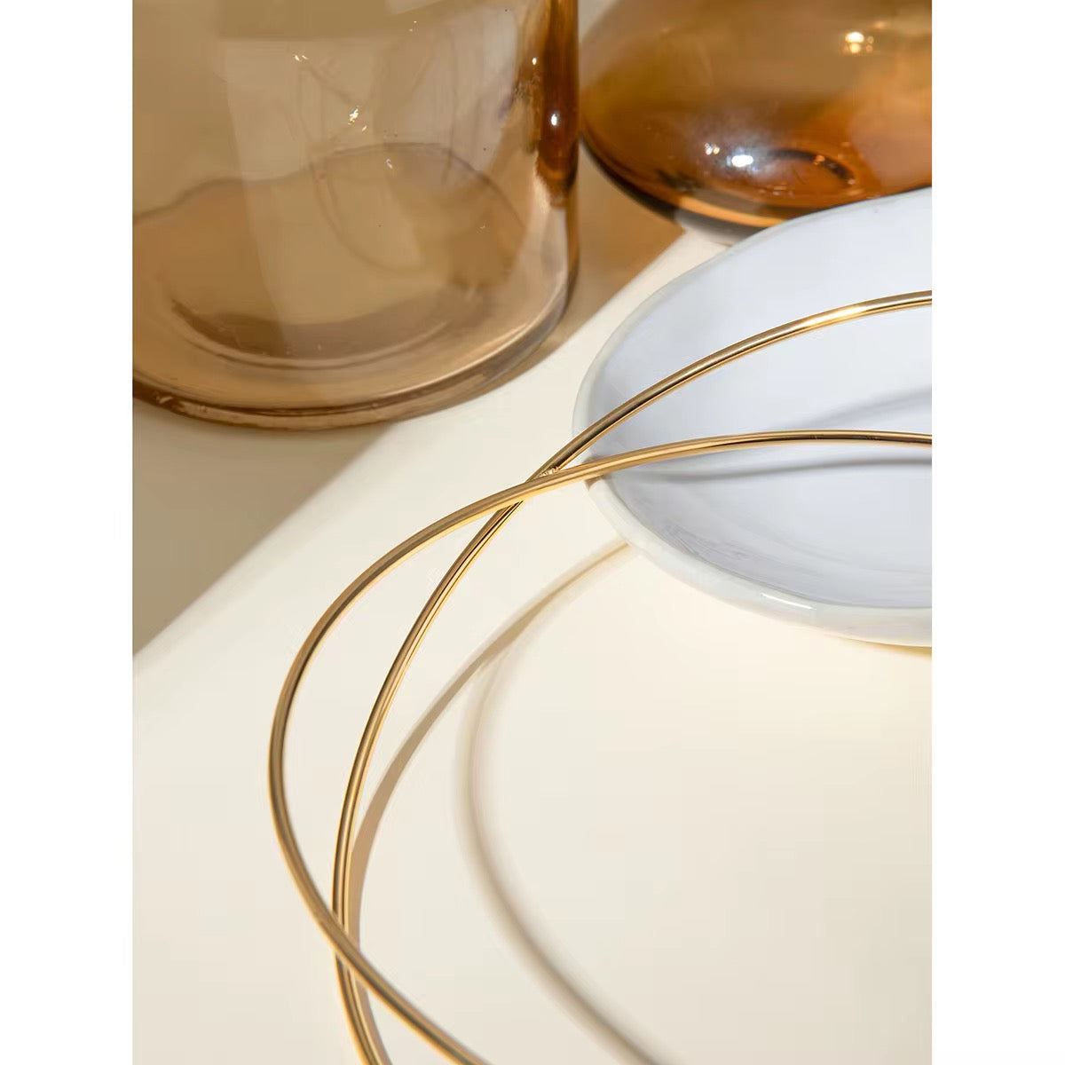Minimalist Crossover Choker