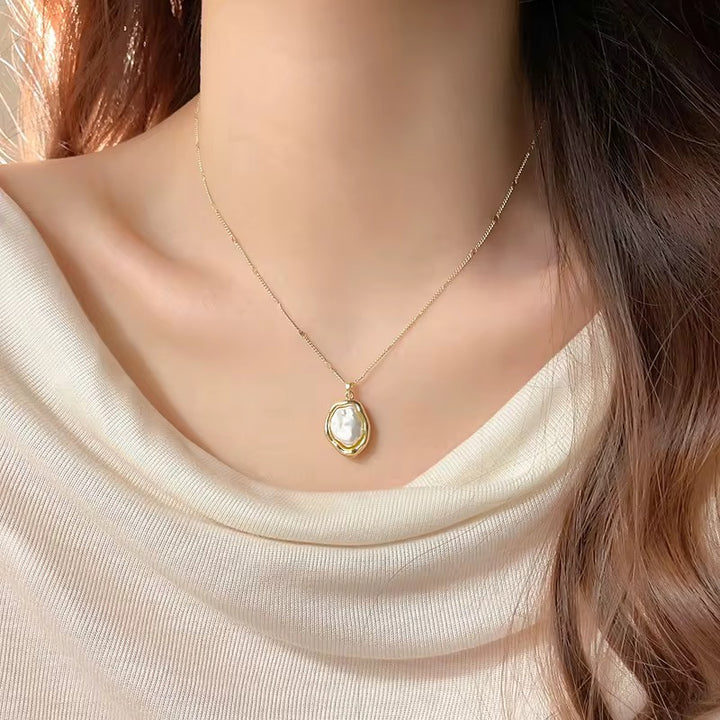 Pearl Pendant Necklace