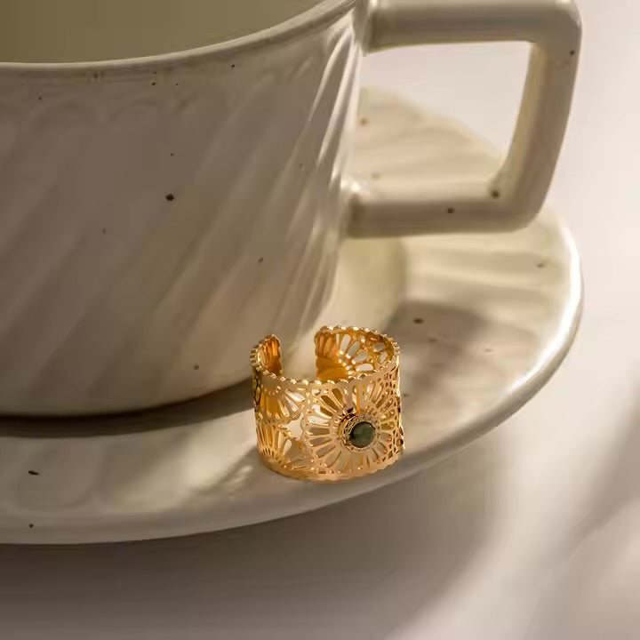 Sunburst Lace Gold Ring